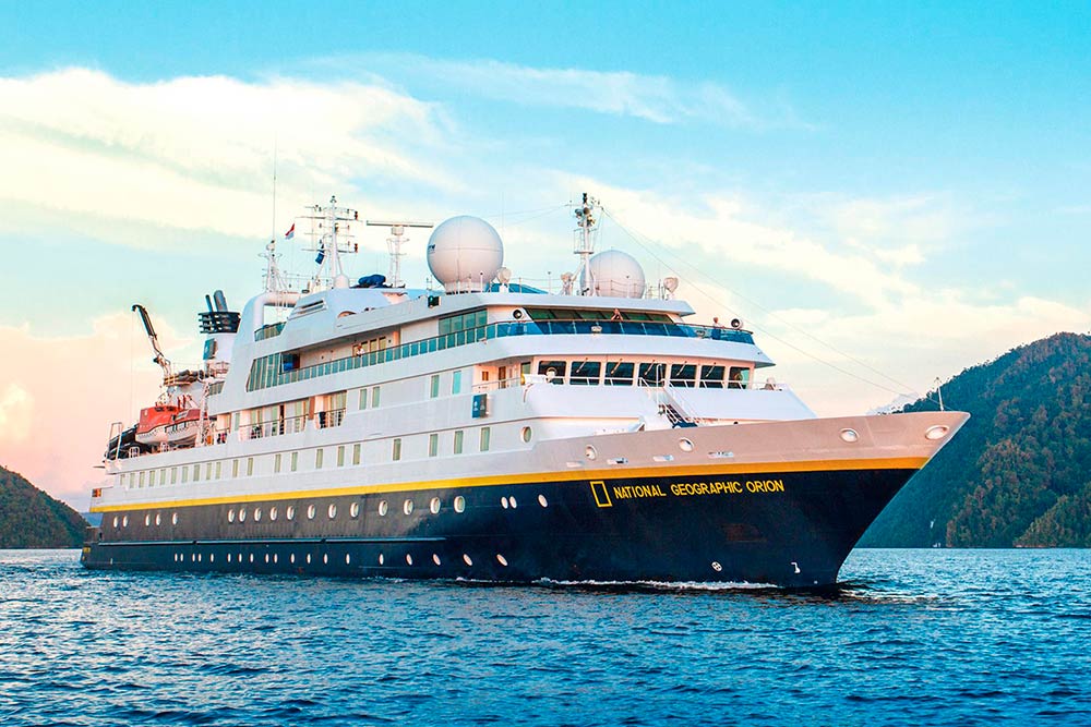 Одно из судов, на которых проходят антарктические туры от National Geographic. Источник: National Geographic Expedition