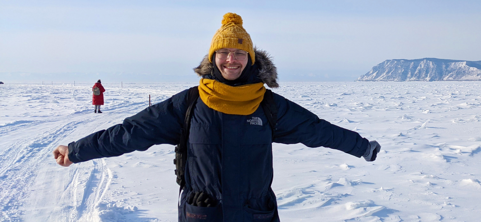 Треснувший лед и замерзшие тормоза: как я съездил зимой на Байкал