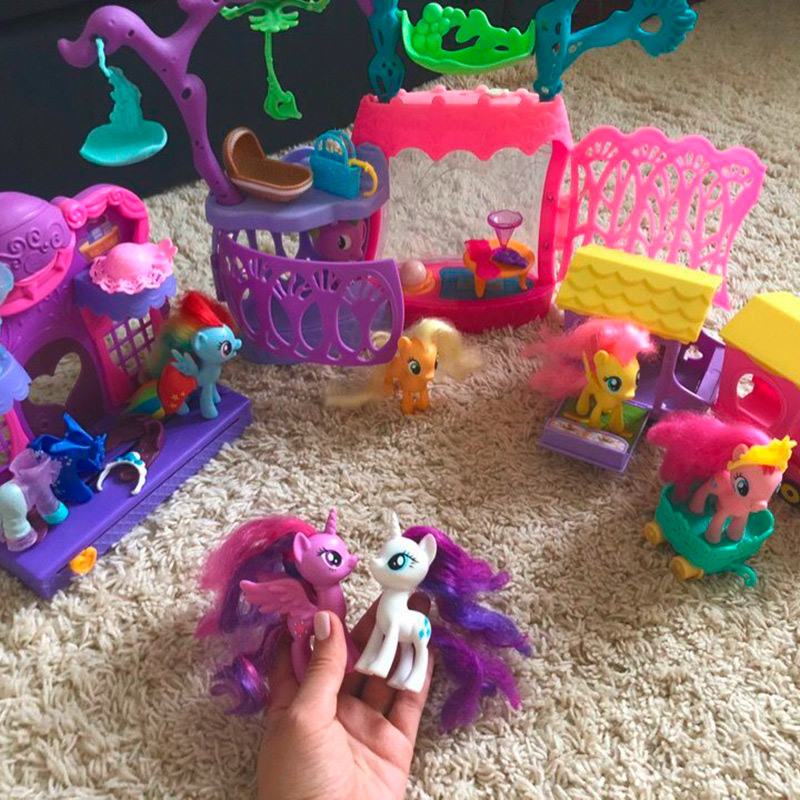 Дочь очень любит мультфильм My Little Pony