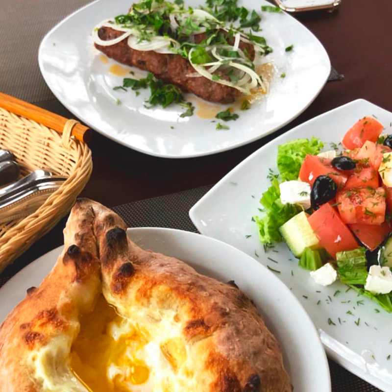 В кафе «Сухум» большие порции и все очень вкусно