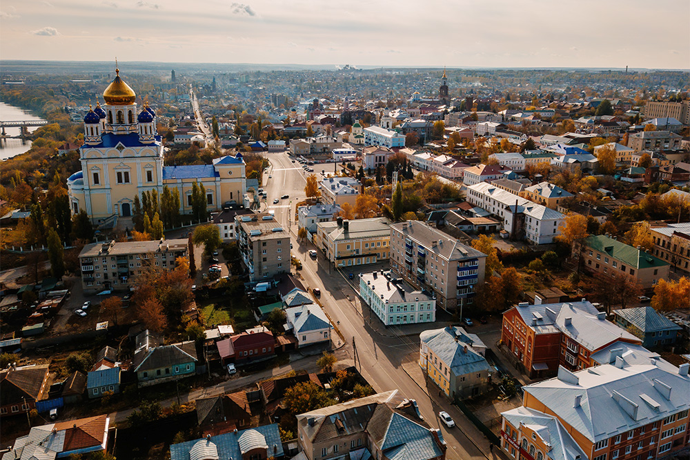 Атмосфера уютных улочек сохранилась. В городе приятно гулять не торопясь. Источник: Vladimir Mulder / Shutterstock