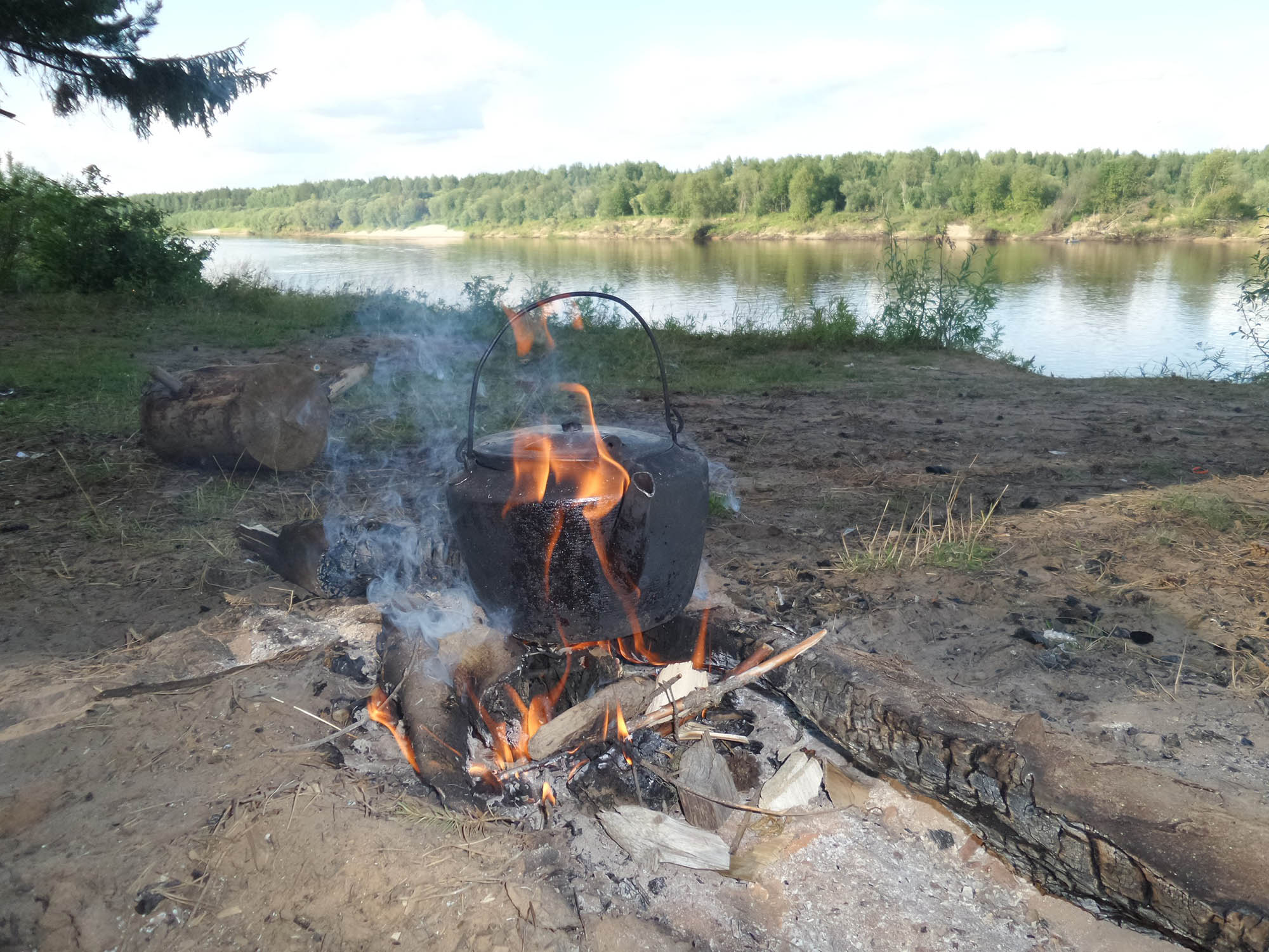 Туристы проводят на природе целый день — с 8 утра до 5—6 часов вечера