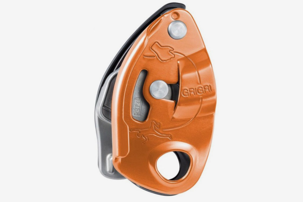 Устройство Petzl Grigri. Стоит 6300 <span class=ruble>Р</span>. Фото: «Альпиндустрия»