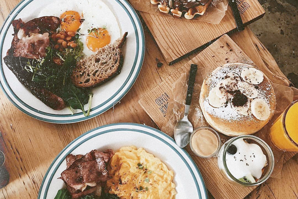 Бранч в Heim Cafe. Нам с мужем такого хватает на двоих