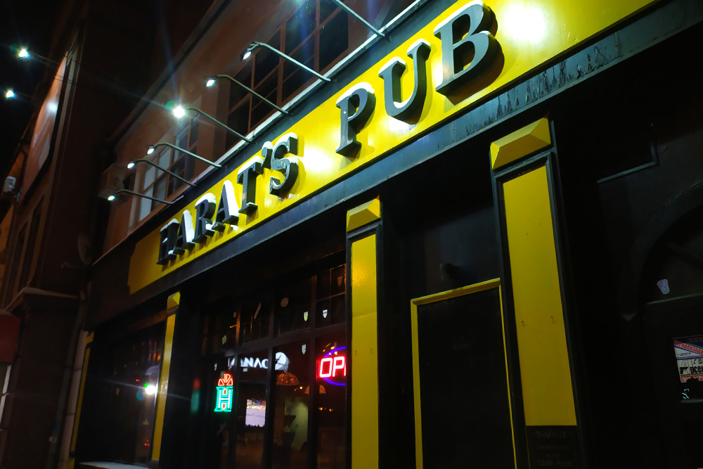 Я была во многих Harat’s Pub по всей стране и везде они выглядят одинаково и напоминают мне о доме