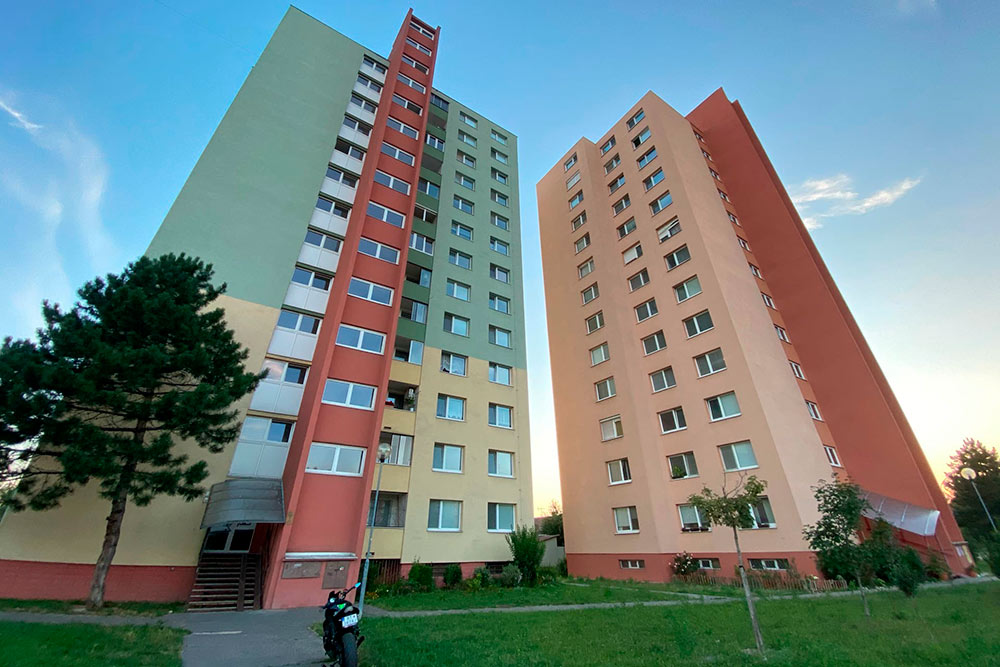 Реновированные многоэтажки в Братиславе