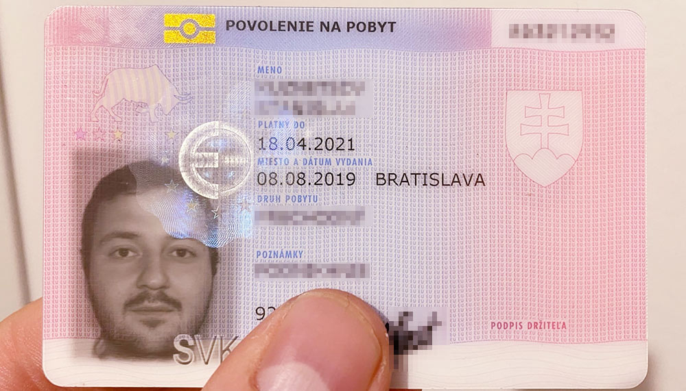 Мой ВНЖ. В первый раз я буду продлевать его в апреле 2021 года, после уплаты налогов за 2020 год