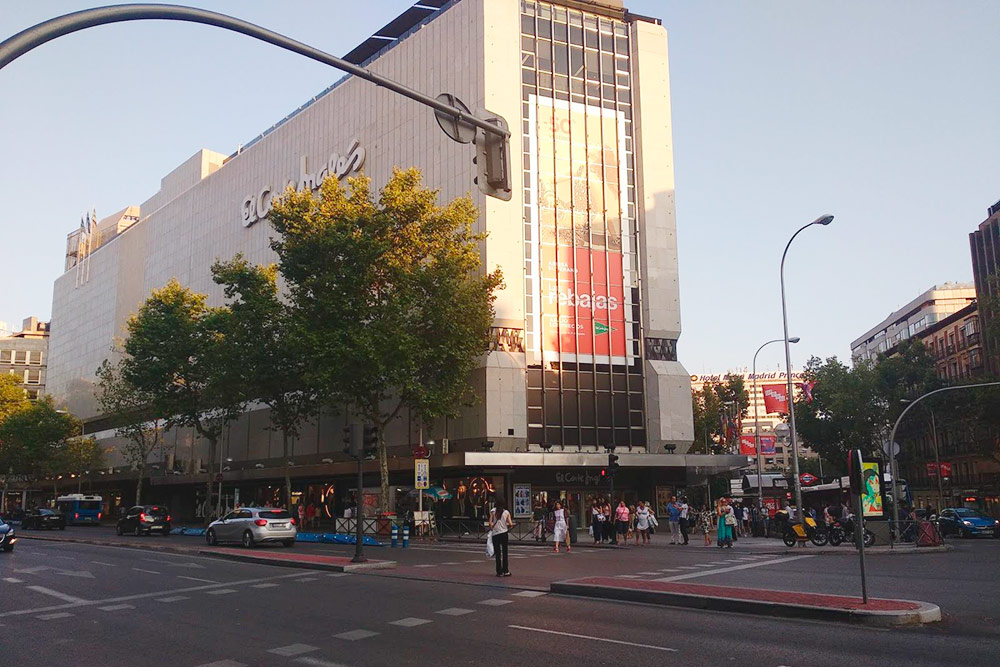 Универмаг El Corte Inglés — тут продается вообще все