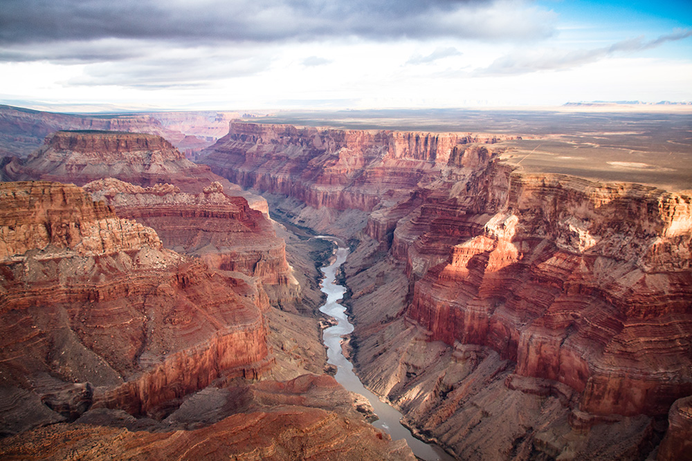 У обрыва Гранд-Каньона. Источник: Amanda Mohler / Shutterstock