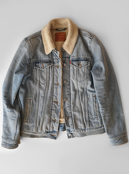Классическую джинсовку Levi’s я купила за 1500 <span class=ruble>Р</span>