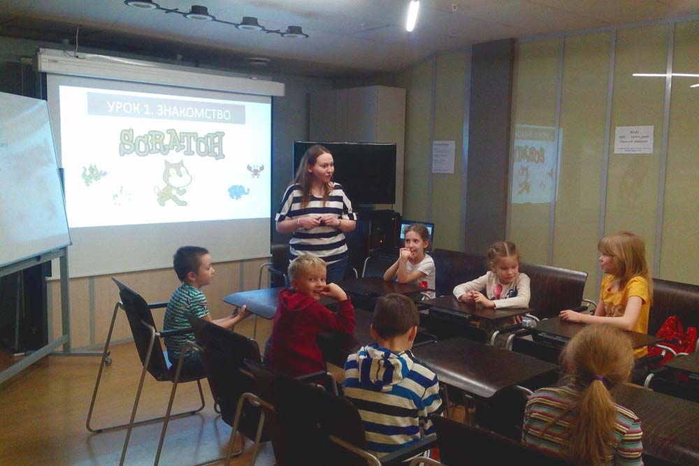 На первых занятиях дети рисовали раскадровки мультфильмов