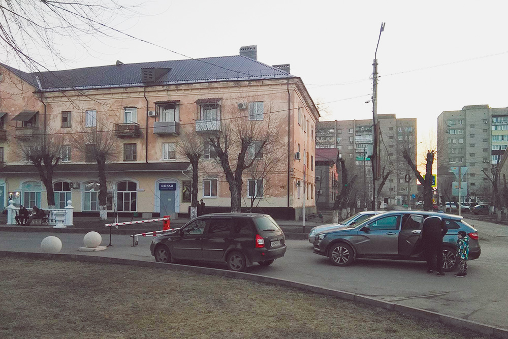 Весь центр города — это застройка шестидесятых годов
