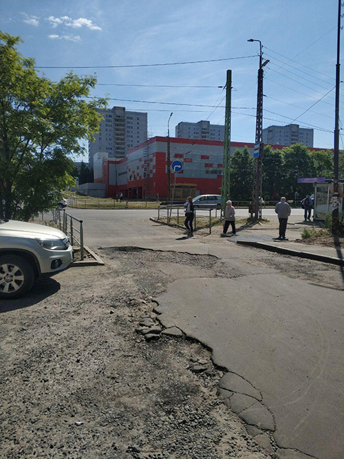 Все предпочитают проехать и не вспоминать о плохом