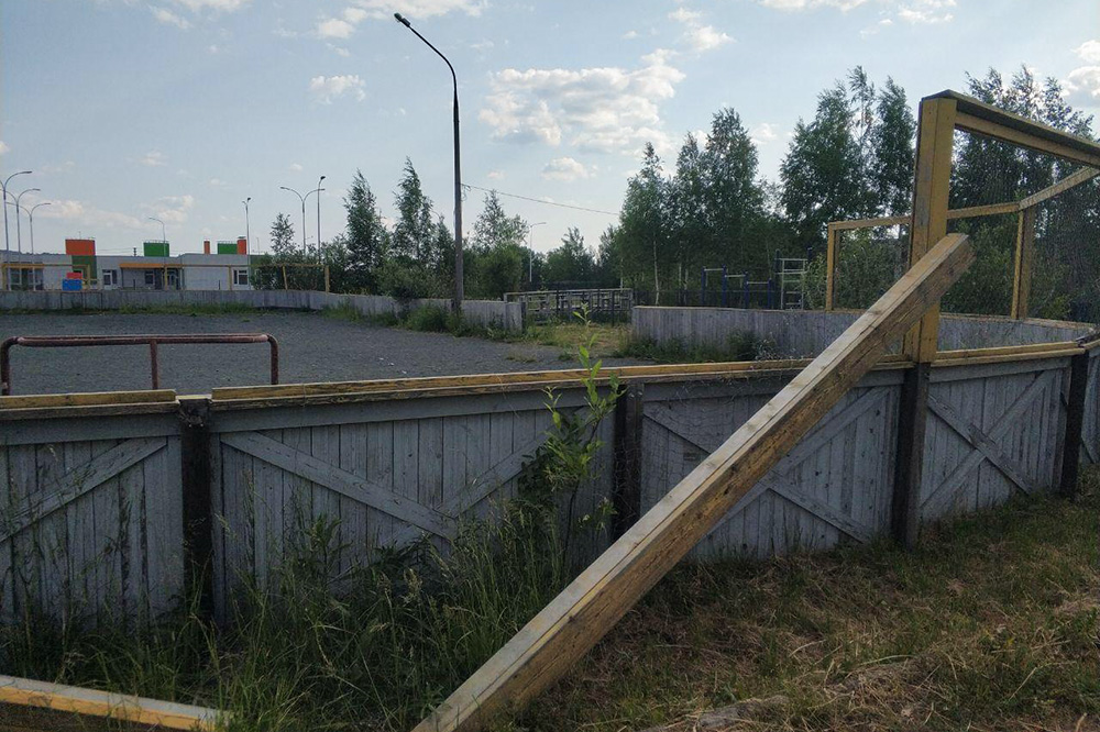 Это детская площадка. Фото сделано в Костомукше, самом молодом городе Карелии