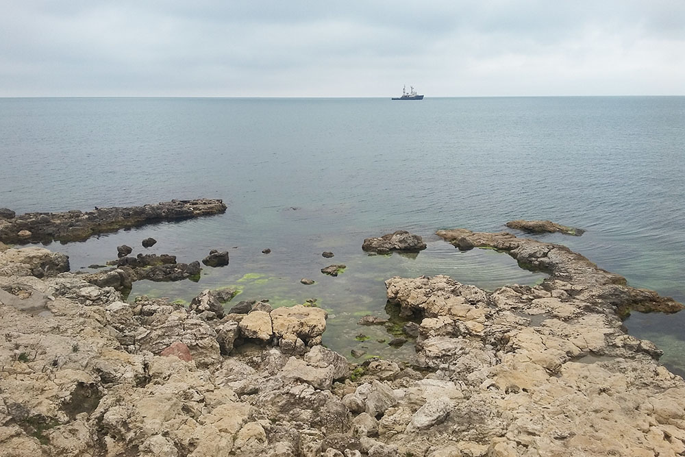 В Херсонесе Таврическом красивый цвет воды, но купаться там нельзя