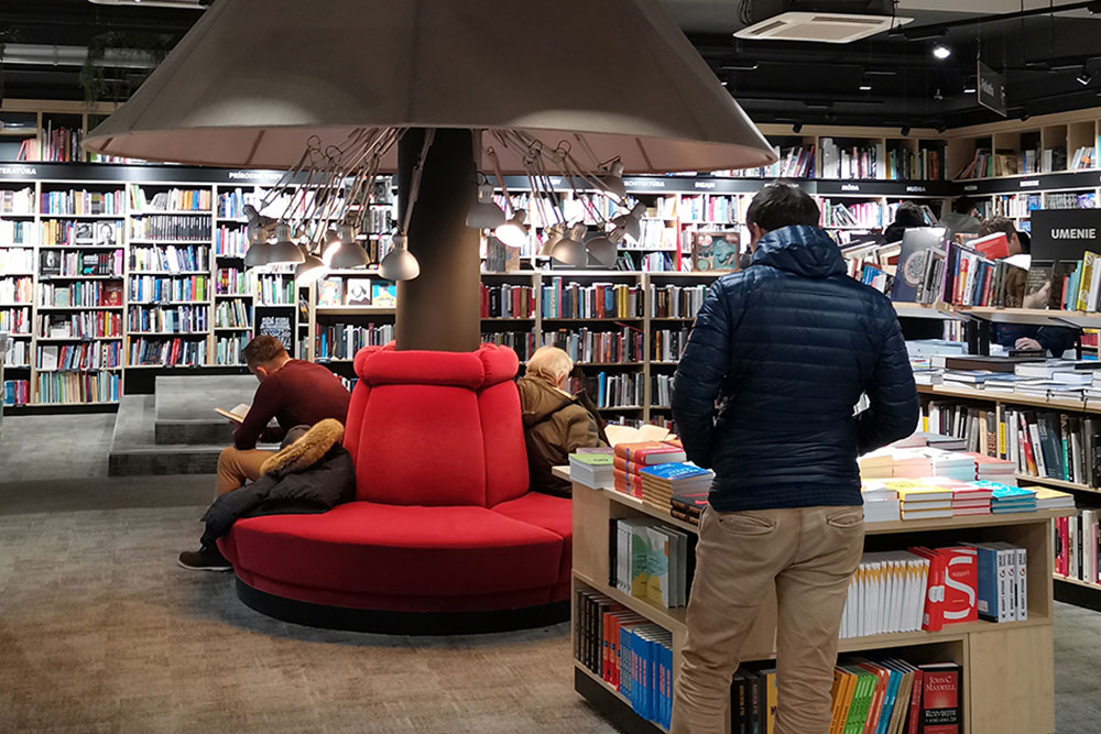 Martinus Bookstore — идеальное место для книгоманов. Кажется, владельцы сделали все, чтобы из этого магазина не хотелось уходить