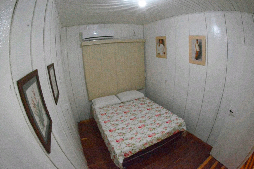 Двухместный номер с одной кроватью и общей ванной комнатой в отеле Iguassu Eco Hostel в Фос-ду-Игуасу. Фото: «Букинг»
