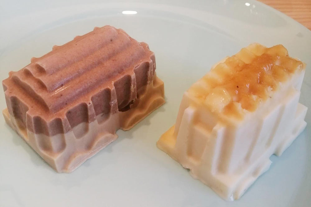 Кофейно-шоколадное мороженое и с карамелью