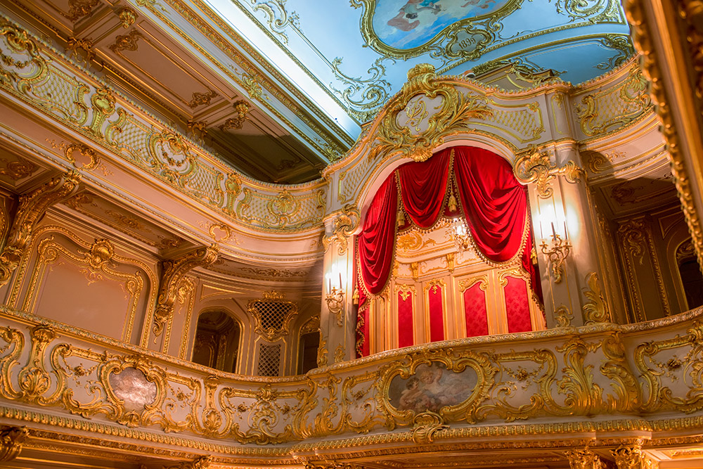 В домашний театр Юсуповского дворца стоит попасть хотя бы ради интерьера. Источник:&nbsp;Pukhov&nbsp;K&nbsp;/&nbsp;Shutterstock