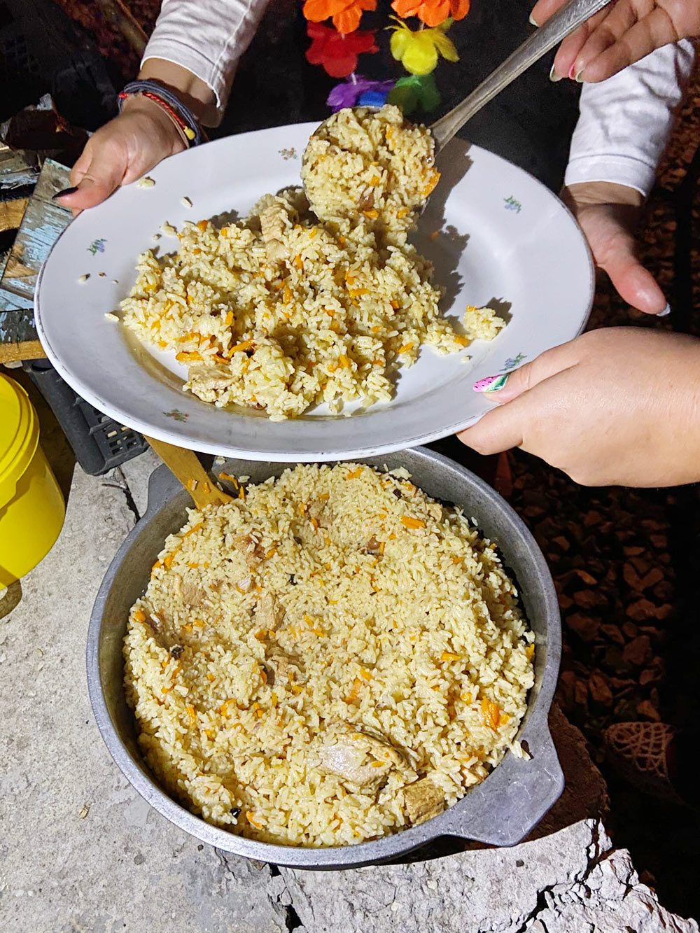 Плов, приготовленный на костре
