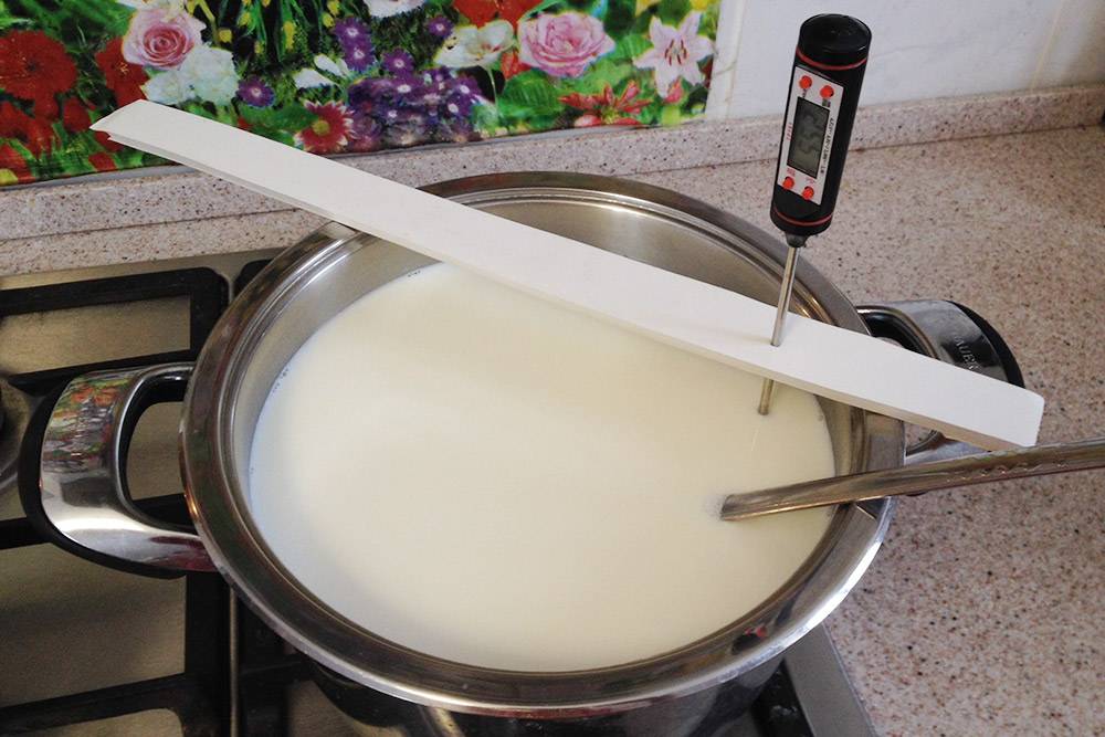 Пастеризация — долгий процесс, особенно в толстостенной посуде: 4&nbsp;л молока пастеризуют 2—3 часа