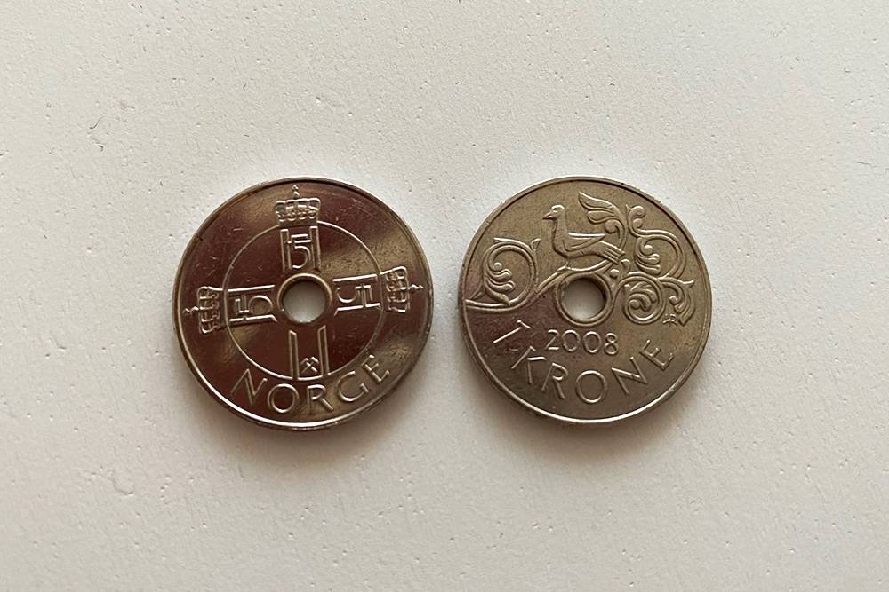 Необычные монеты с дырочкой — 1 kr