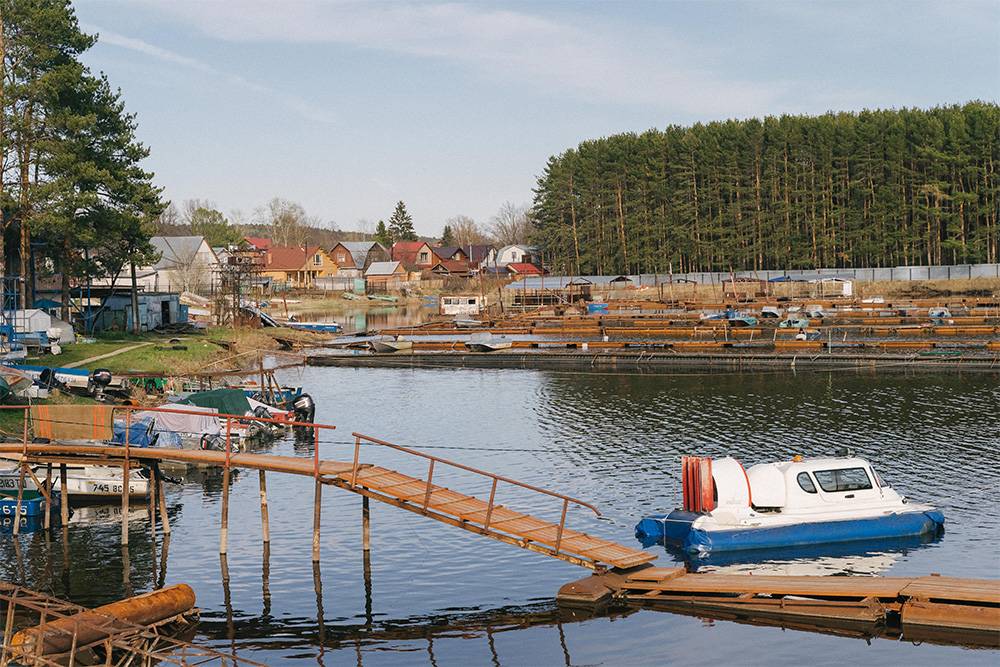 У живущих прямо на берегу Волги или&nbsp;Камы часто есть лодки. На водном транспорте можно и пробки объехать, и порыбачить
