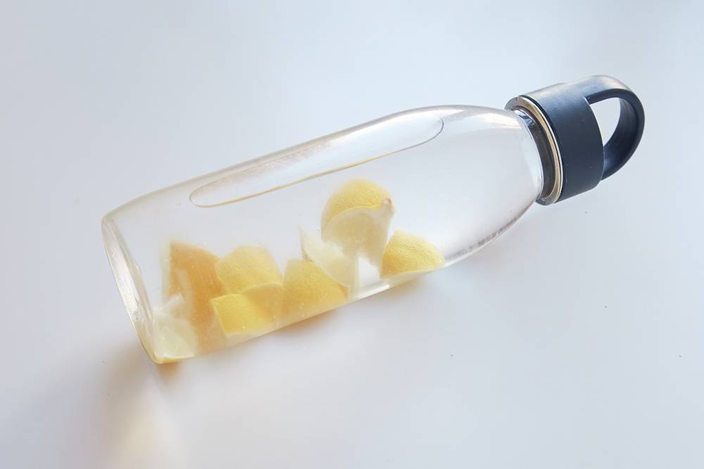 Вода с лимоном — лучшее средство от жажды в бане