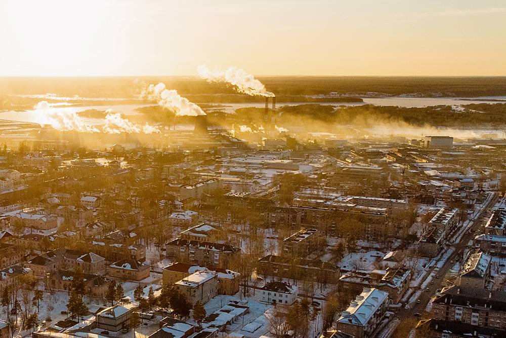 Боровск и вид на «Соликамскбумпром». Фото: Алексей Антропов