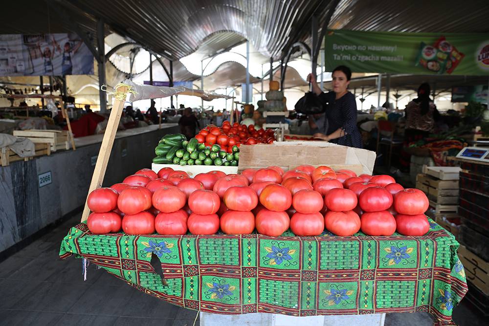 Мне кажется, узбекские помидоры сорта «юсуповский» — самые сладкие и&nbsp;вкусные в&nbsp;мире. Но&nbsp;говорят, отборные увозят в&nbsp;Россию: это&nbsp;выгоднее, чем продавать тут
