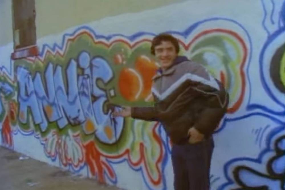 Кроме совместного чтения, мы смотрели документальные фильмы. В «Войнах стиля» рассказывается о первых граффити-райтерах в Нью-Йорке. Источник: «Ютуб»