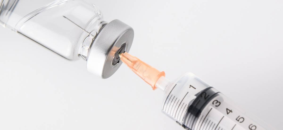 Минздрав РФ зарегистрировал новую вакцину «ЭпиВакКорона-Н»