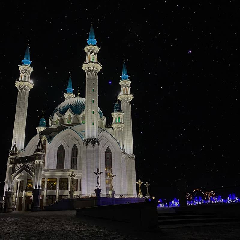Мечеть Кул-Шариф — визитная карточка Казани. Мы хотели устроить никах там, но оказалось, что такие церемонии там не проводятся