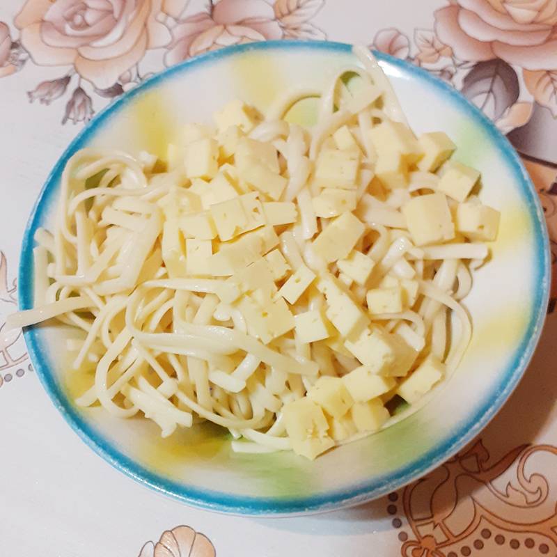 Ужин: спагетти с сыром
