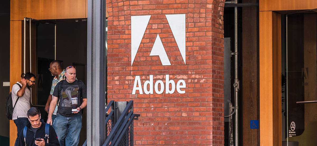 Adobe отчиталась о самом слабом росте квартальной выручки с 2015 года