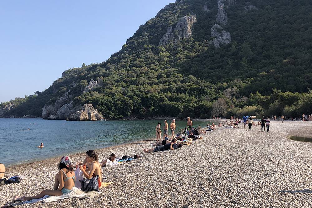 Для&nbsp;бархатного сезона в Турции на пляже Олимпоса почти пусто