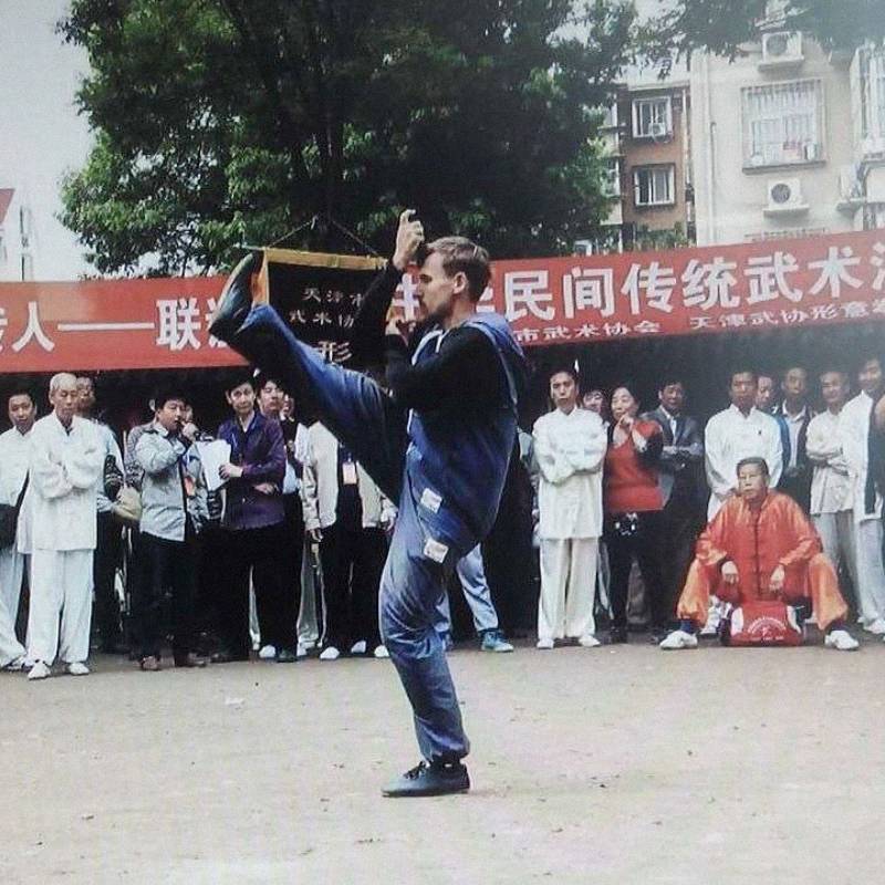 Сбор народных мастеров в Тяньцзине. Я представлял ветвь школы Син&nbsp;И&nbsp;Цюань от моего мастера Ли&nbsp;Гою