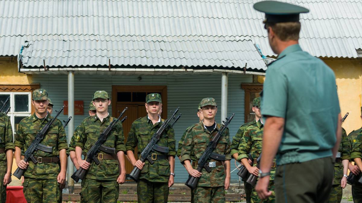 Как устроена армия в России