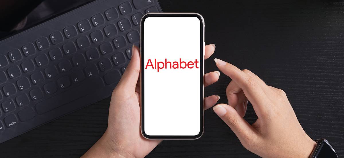 Продажи Alphabet в третьем квартале выросли на 41%