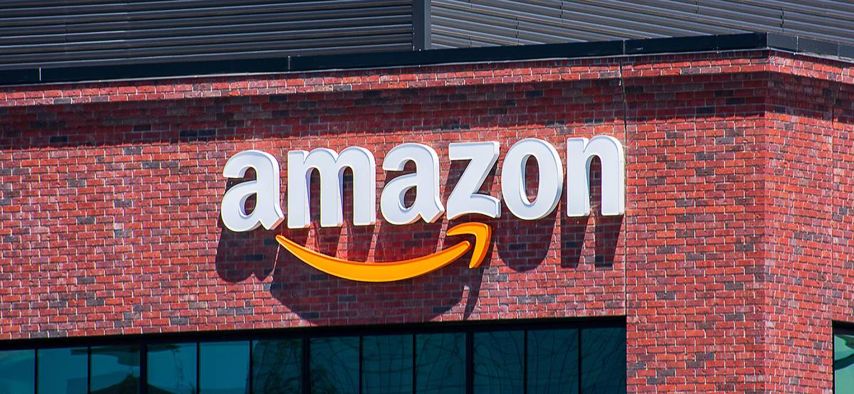 Amazon отчиталась о чистом убытке за квартал впервые с 2015 года. Акции упали на 9%