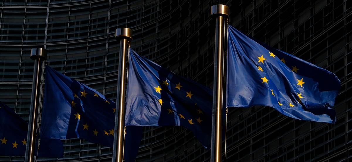Еврокомиссия рекомендовала странам ЕС ужесточить процедуру выдачи виз россиянам