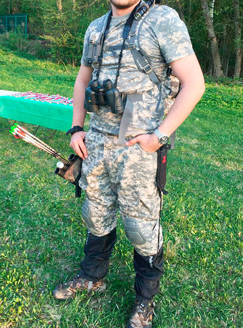 «Стрелами вперед» значит, что оперение и хвостовик стрелы в висящем на боку колчане смотрит вперед. Фото: Александр Сафронов