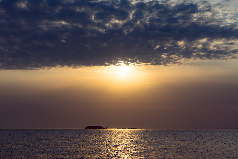 Закат на Обском море. Фото: Елена Симакова