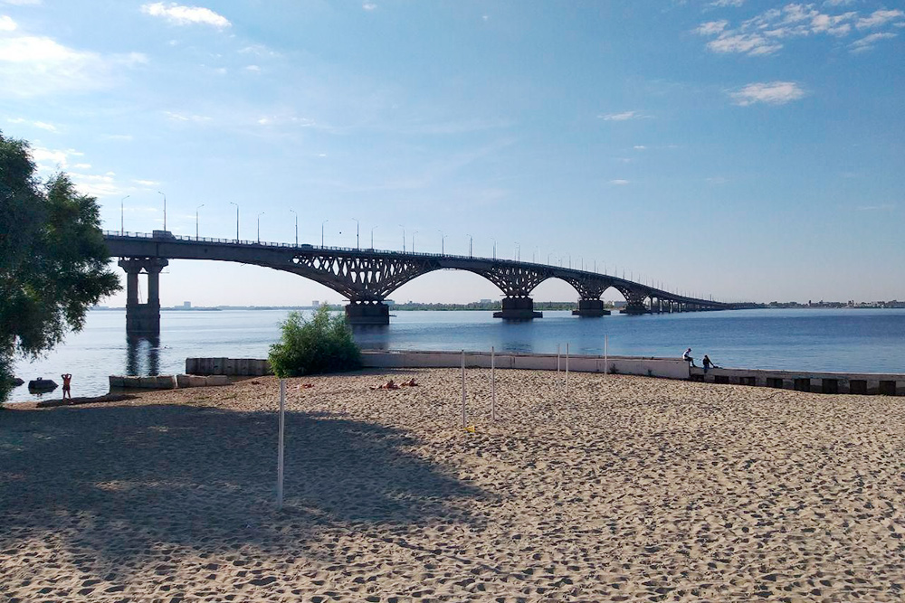 Мост через Волгу — любимый городской объект саратовских фотографов