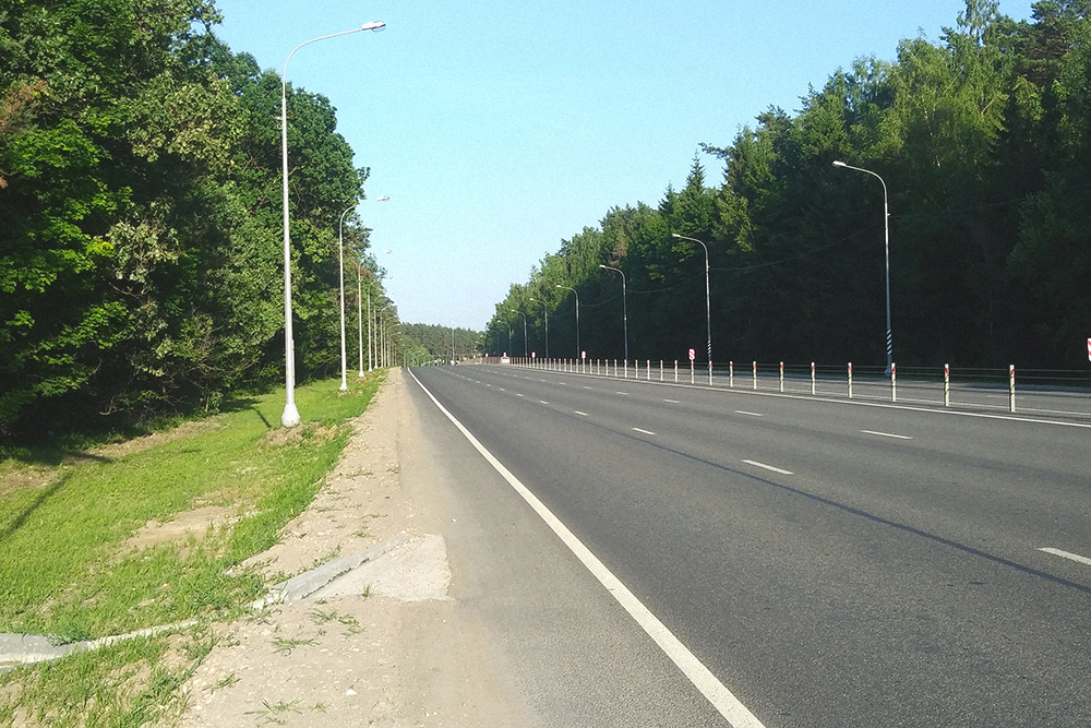 По такой дороге я еду на работу, в том числе и на велосипеде