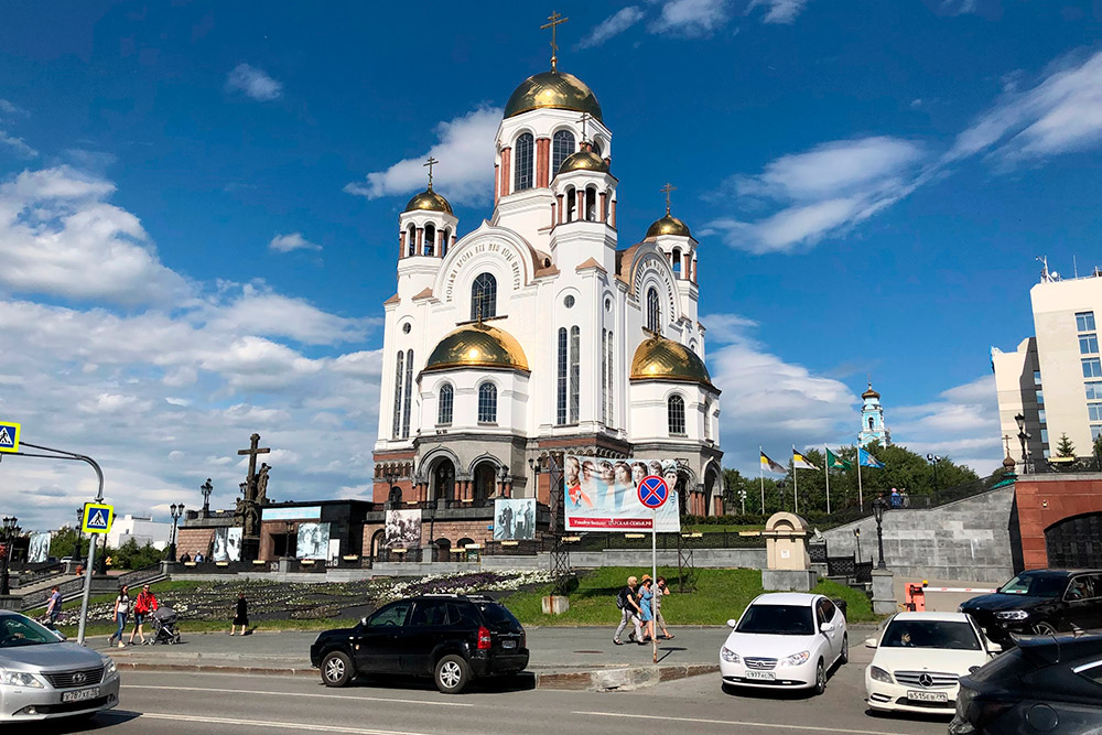 При постройке Храма на Крови не обошлось без жертв: двое рабочих погибли при падении с лесов