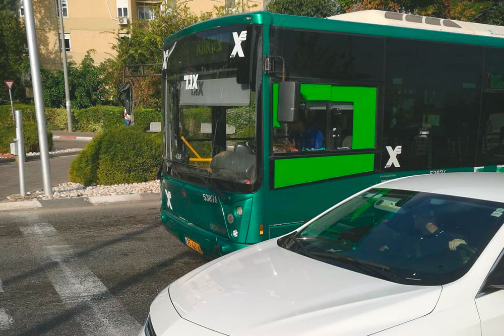 Автобус в Хайфе