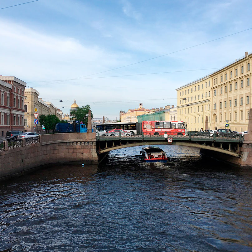 В теплую погоду в Петербурге просто замечательно
