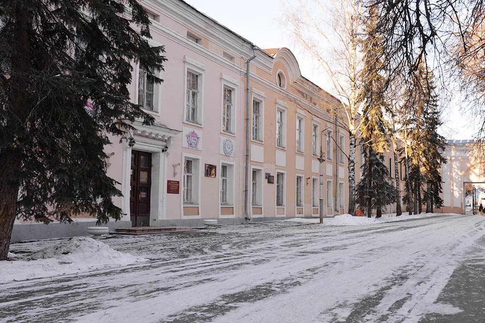 В Калуге есть филиал МГТУ им. Баумана. Выпускники вуза чаще всего идут работать по специальности, в технические сферы. Сейчас для студентов строят огромный кампус на Правобережье
