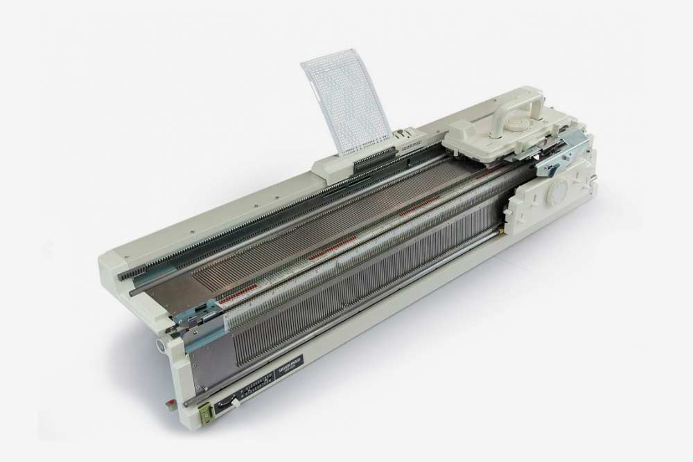 Silver Reed SK280/SRP60N — одна из самых распространенных бытовых машин. Источник: «Швейный мир»